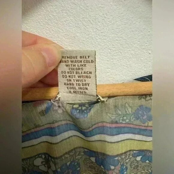 Eyelash Couture dress green floral knee length short sleeve cowl neck size large - Picture 7 of 12